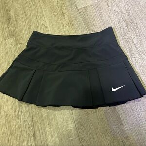 Nike Women's Black Pleated Mini Skirt